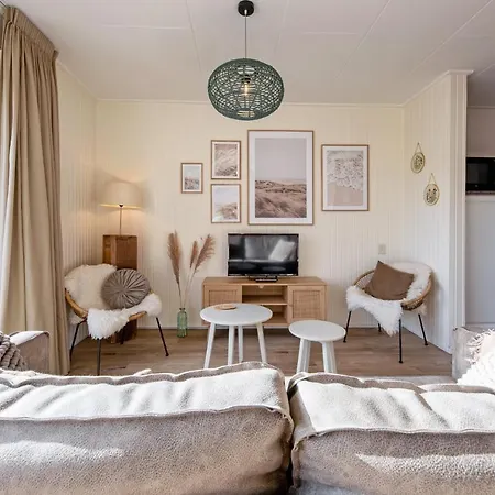 Holiday home De Leeuwerik