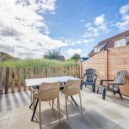 Holiday home De Leeuwerik